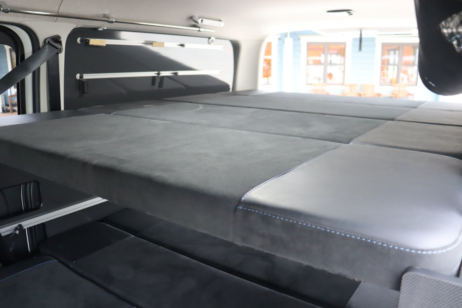 キャンピングカー バンコン ﾊｲｴｰｽ ﾚｸﾋﾞｨ ﾎﾋﾞｸﾙ