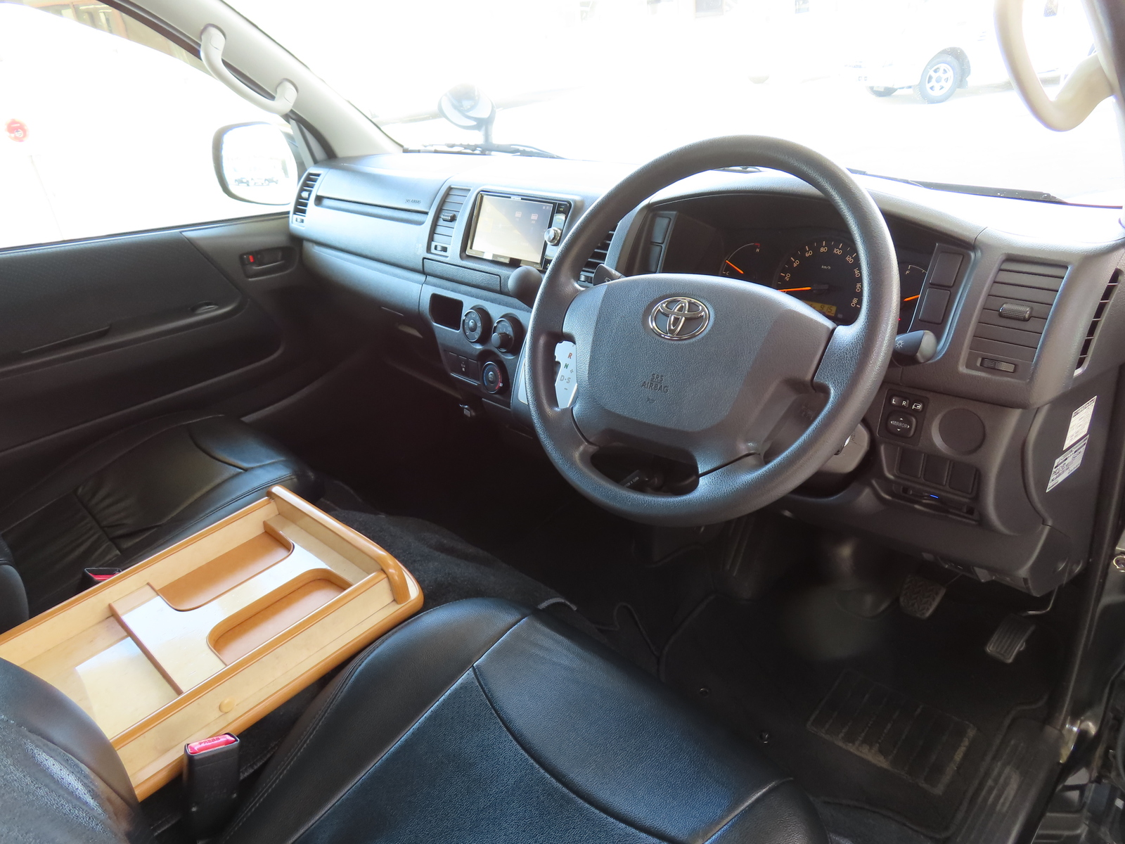 キャンピングカー バンコン ﾊｲｴｰｽ FOCS DSｺﾝﾊﾟｸﾄ