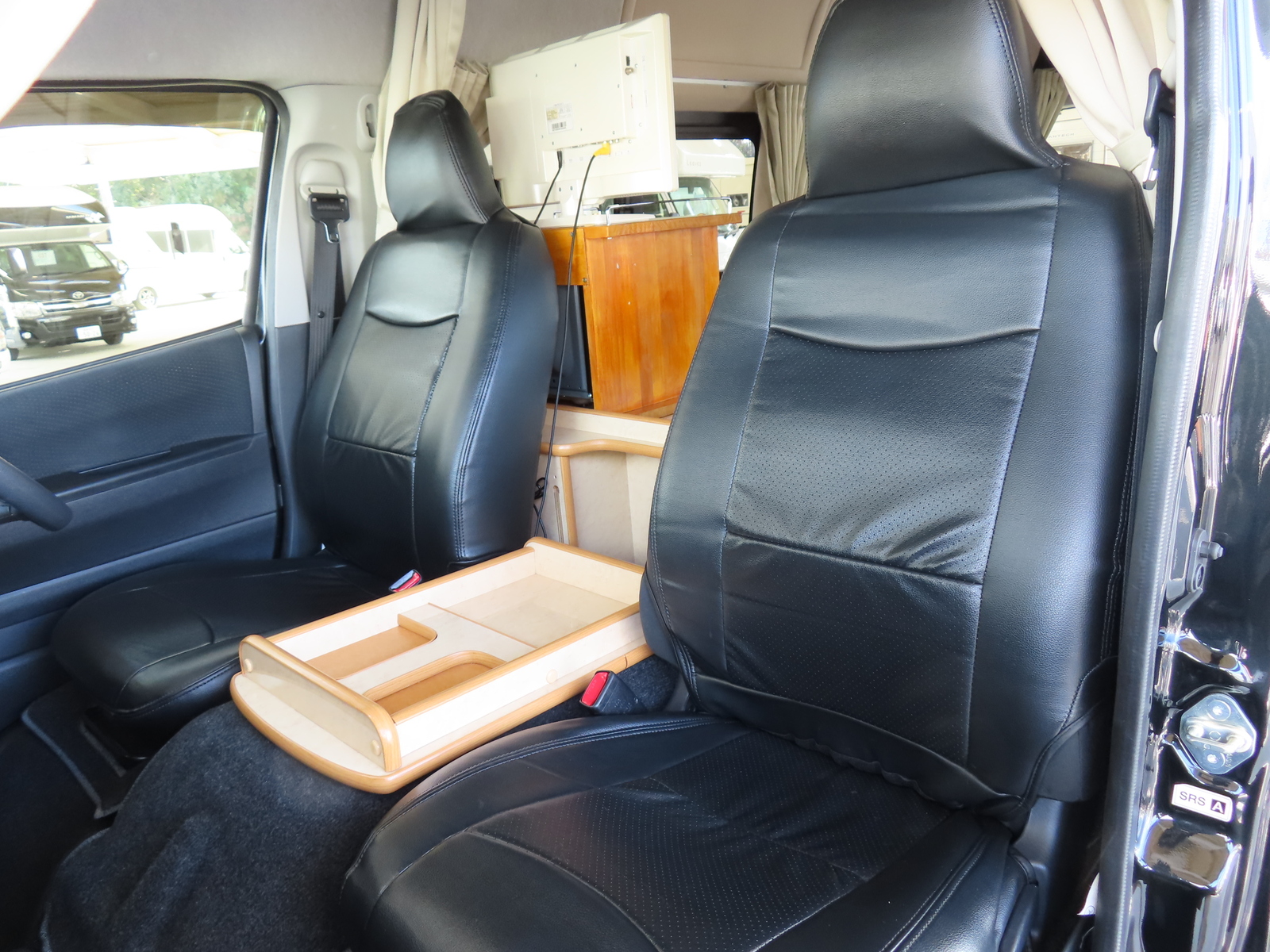 キャンピングカー バンコン ﾊｲｴｰｽ FOCS DSｺﾝﾊﾟｸﾄ