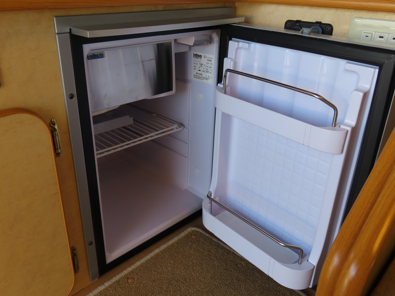 キャンピングカー バンコン ﾊｲｴｰｽ FOCS DSｺﾝﾊﾟｸﾄ