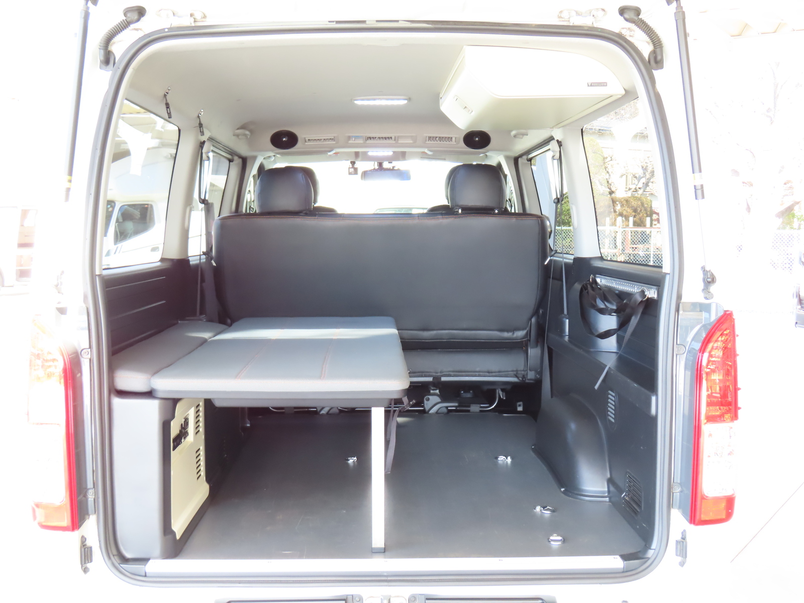 キャンピングカー バンコン ﾊｲｴｰｽ MRT ﾍﾞｯﾄﾞｷｯﾄ 4WD