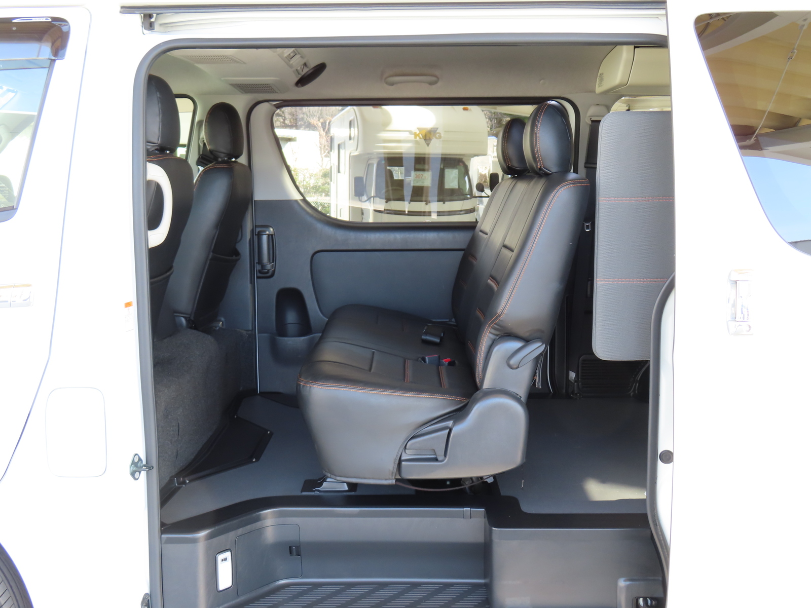 キャンピングカー バンコン ﾊｲｴｰｽ MRT ﾍﾞｯﾄﾞｷｯﾄ 4WD