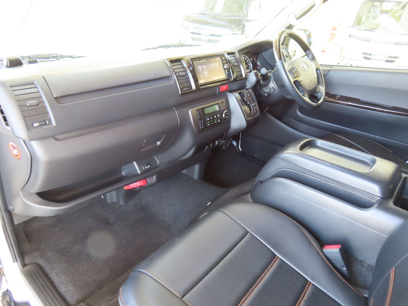 キャンピングカー バンコン ﾊｲｴｰｽ MRT ﾍﾞｯﾄﾞｷｯﾄ 4WD