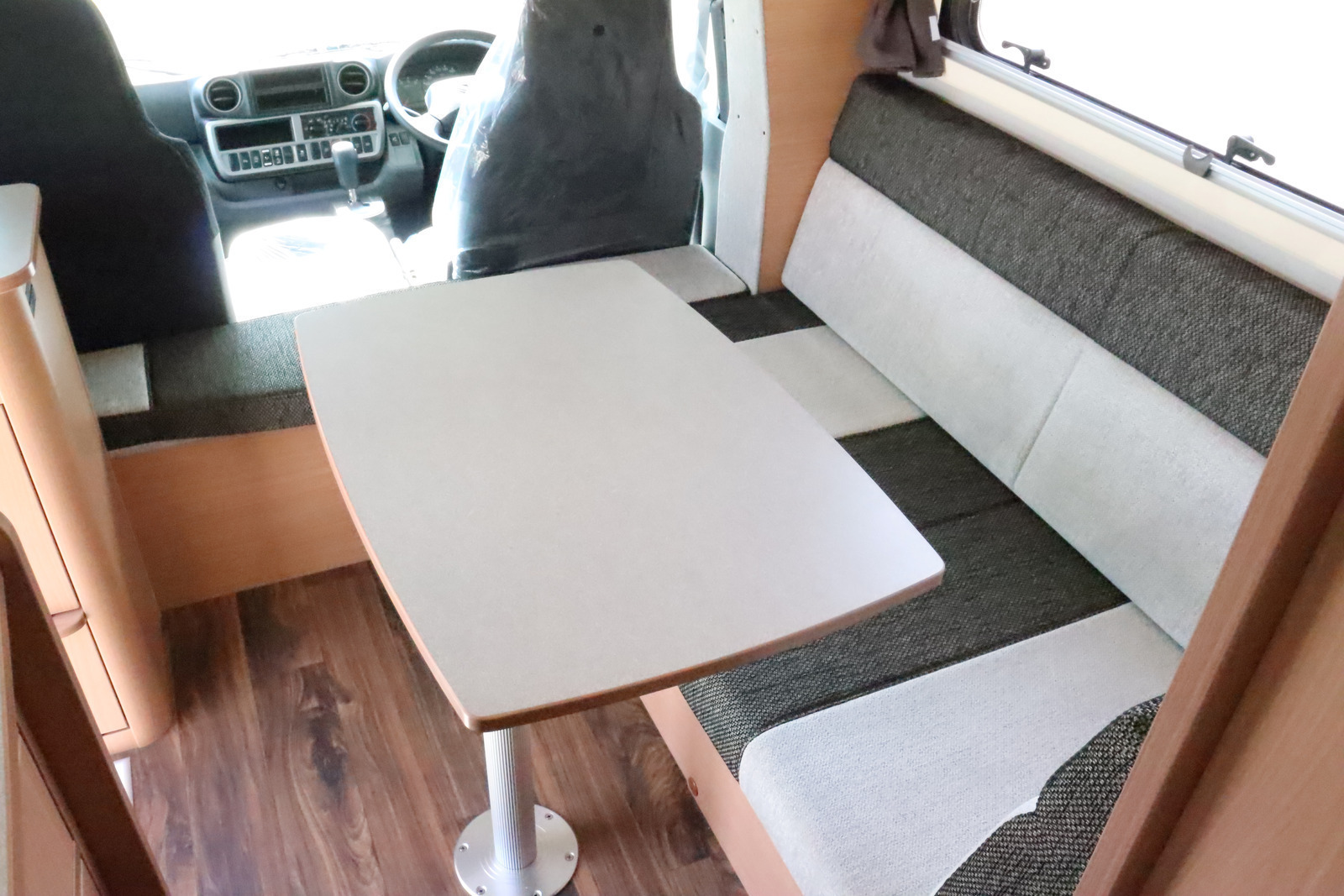 キャンピングカー キャブコン ｶﾑﾛｰﾄﾞﾌｼﾞｶｰｽﾞｼﾞｬﾊﾟﾝNovaﾀｲﾌﾟR新車