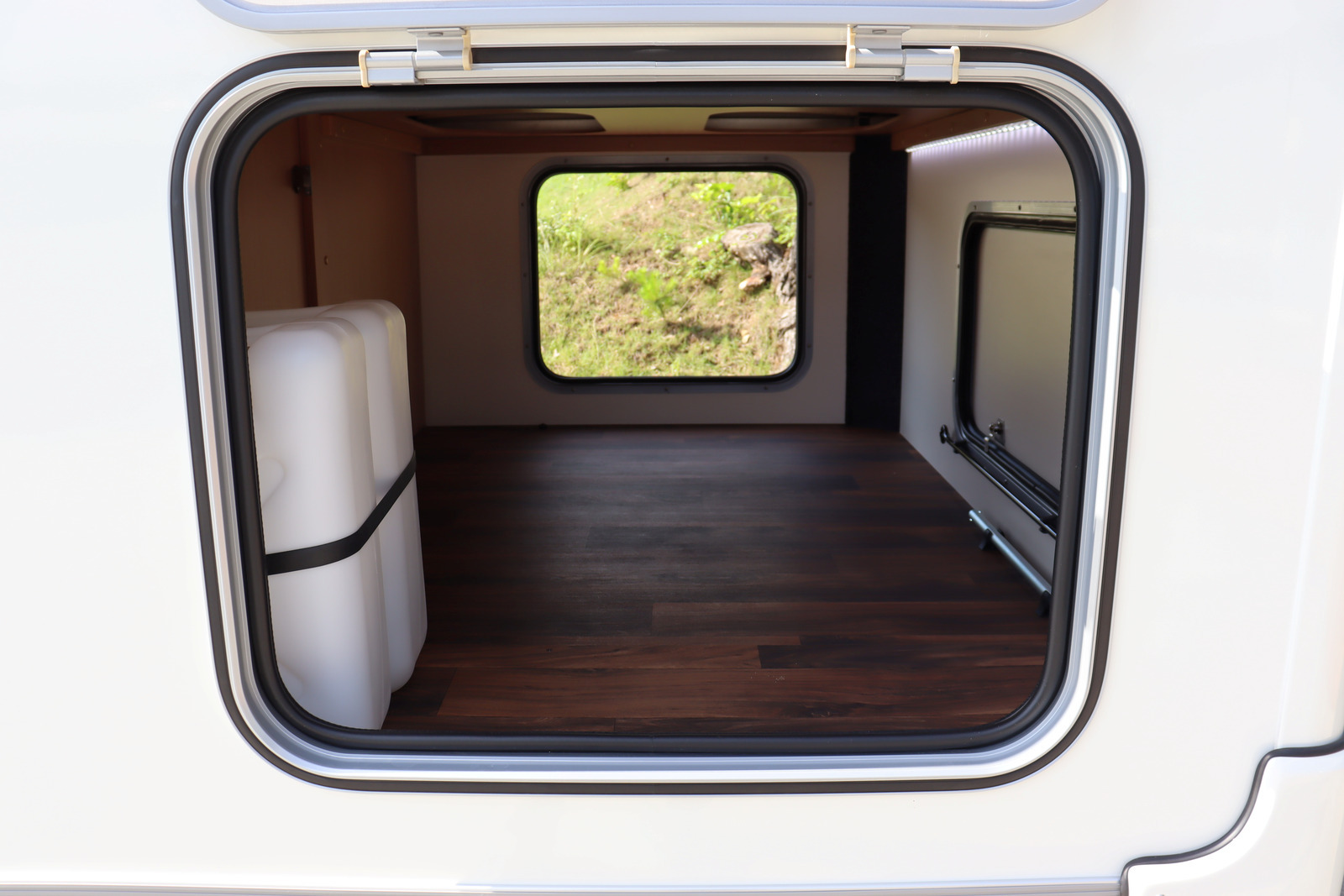 キャンピングカー キャブコン ｶﾑﾛｰﾄﾞﾌｼﾞｶｰｽﾞｼﾞｬﾊﾟﾝNovaﾀｲﾌﾟR新車
