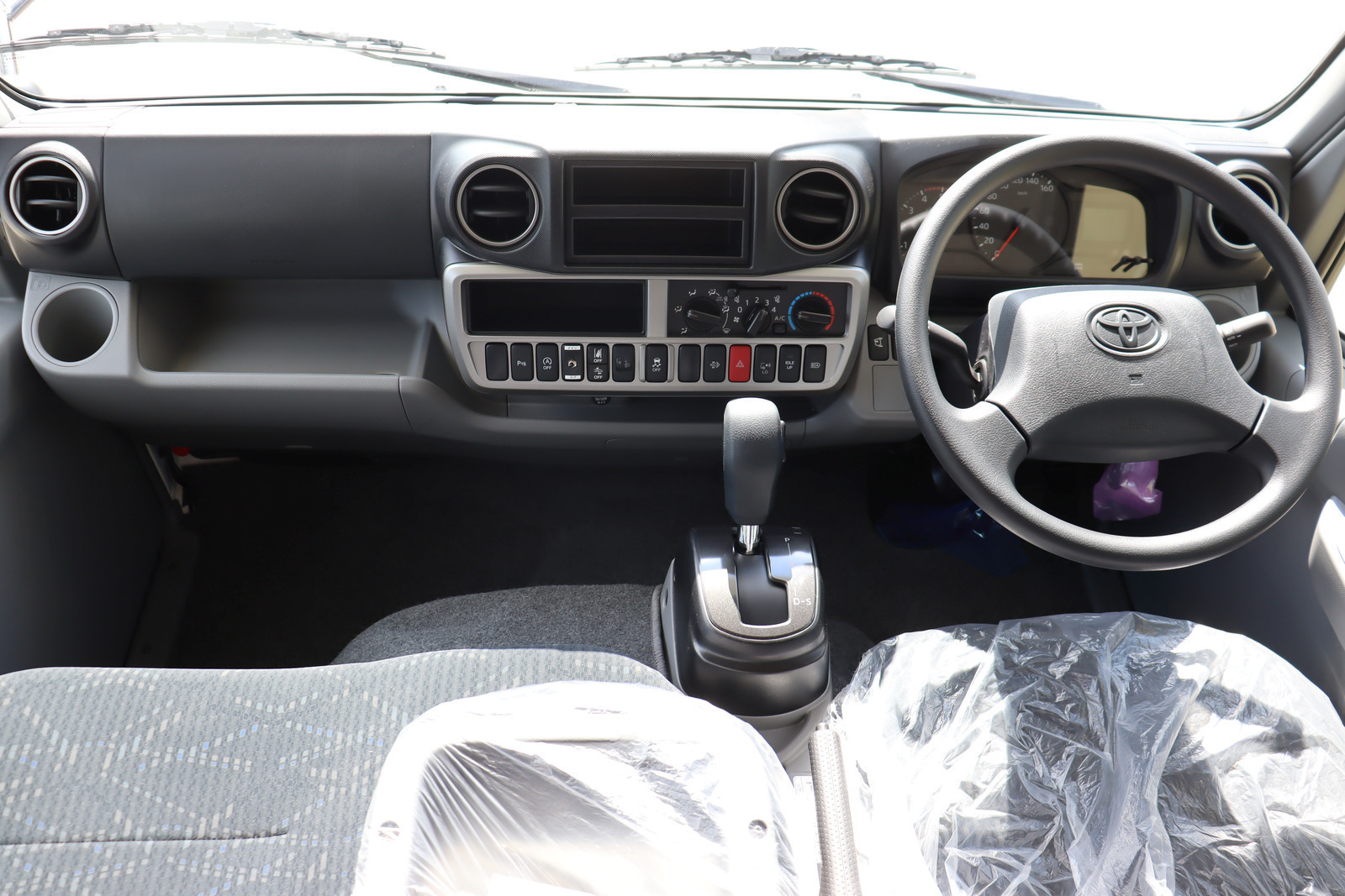 キャンピングカー キャブコン ｶﾑﾛｰﾄﾞﾌｼﾞｶｰｽﾞｼﾞｬﾊﾟﾝNovaﾀｲﾌﾟR新車