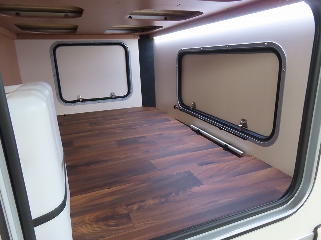 キャンピングカー キャブコン ｶﾑﾛｰﾄﾞﾌｼﾞｶｰｽﾞｼﾞｬﾊﾟﾝNovaﾀｲﾌﾟR新車