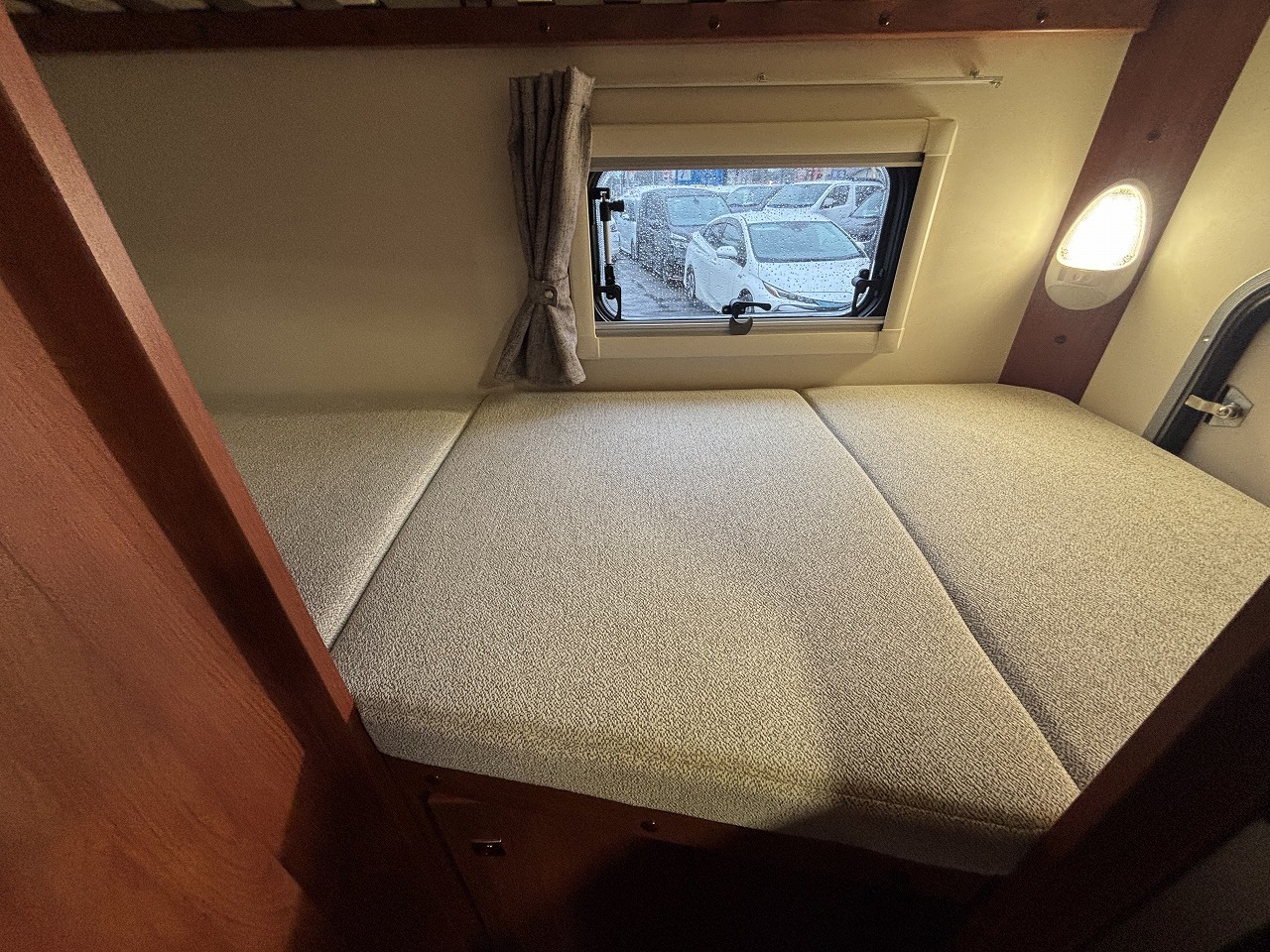 キャンピングカー キャブコン 【展示車】ﾌｼﾞｶｰｽﾞｼﾞｬﾊﾟﾝ　Nova　ﾀｲﾌﾟW　ｴﾎﾞﾗｲﾄ