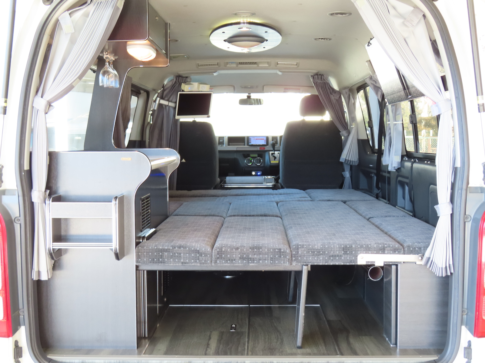 キャンピングカー バンコン ﾊｲｴｰｽ ﾘﾝｴｲ ﾊﾞｶﾝﾁｪｽ 4WD