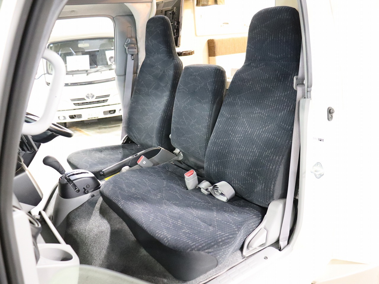 キャンピングカー キャブコン ｶﾑﾛｰﾄﾞ ﾊﾞﾝﾃｯｸ ｺﾙﾄﾞﾘｰﾌﾞｽ 4WD　FF