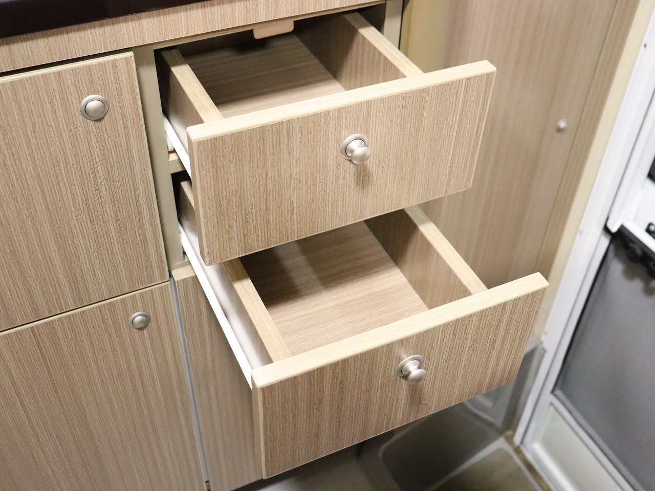 キャンピングカー キャブコン ｶﾑﾛｰﾄﾞ ﾊﾞﾝﾃｯｸ ｺﾙﾄﾞﾘｰﾌﾞｽ 4WD　FF