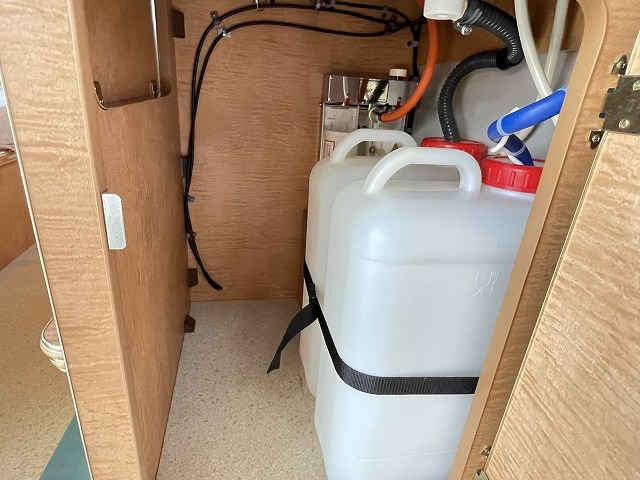 キャンピングカー バンコン ﾊｲｴｰｽ ﾌｧｰｽﾄｶｽﾀﾑ ﾃﾞｨﾚｯﾄ 4WD