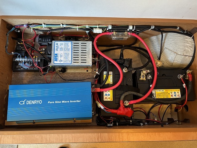 キャンピングカー バンコン ﾊｲｴｰｽ ﾌｧｰｽﾄｶｽﾀﾑ ﾃﾞｨﾚｯﾄ 4WD