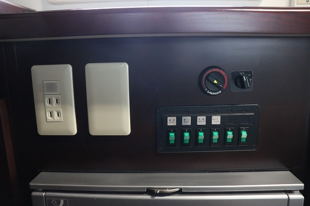 キャンピングカー キャブコン ｶﾑﾛｰﾄﾞ ﾅｯﾂRV ｸﾚｿﾝX FFﾋｰﾀｰ 4WD