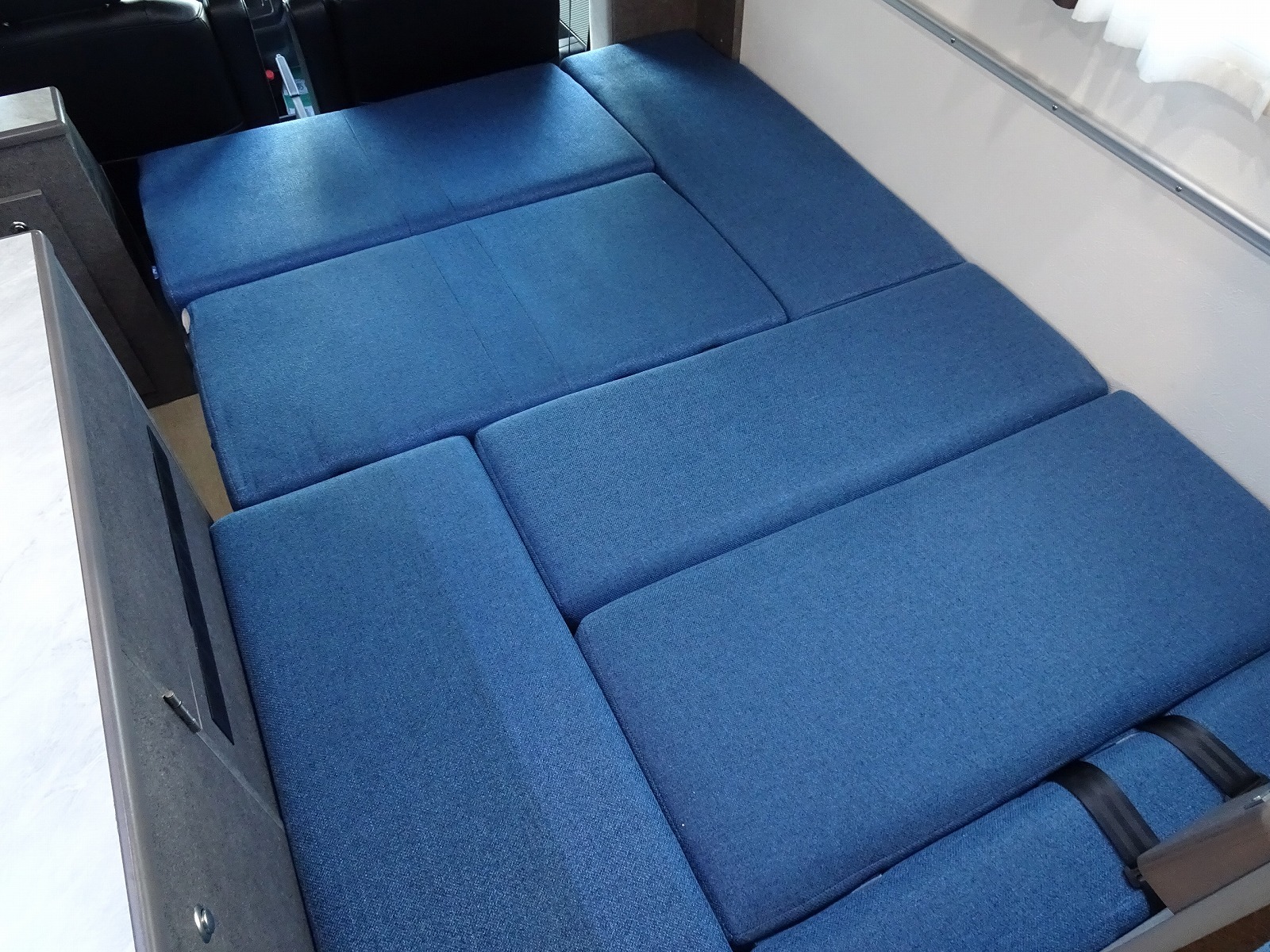 キャンピングカー キャブコン ﾎﾞﾝｺﾞ AtoZ ｱﾚﾝ･ﾊｲ 4WD 12Vｸｰﾗｰ