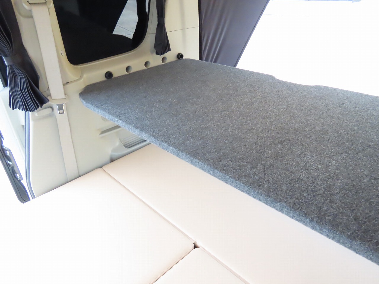 キャンピングカー 軽キャンパー ｴﾌﾞﾘｲ ﾀｼﾞﾏｷｬﾝﾊﾟｰ E340W 4WD