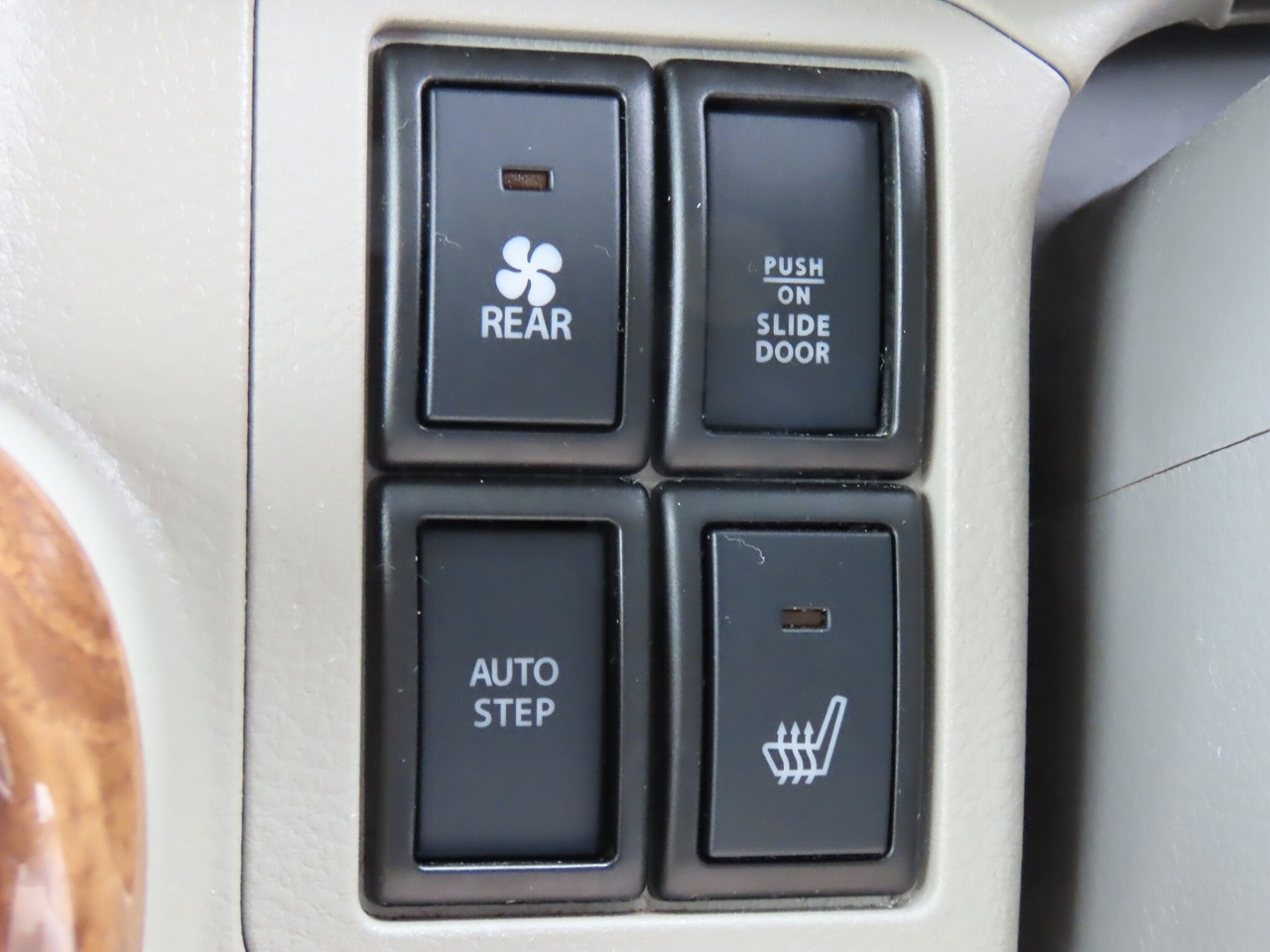 キャンピングカー 軽キャンパー ｴﾌﾞﾘｲ ﾀｼﾞﾏｷｬﾝﾊﾟｰ E340W 4WD