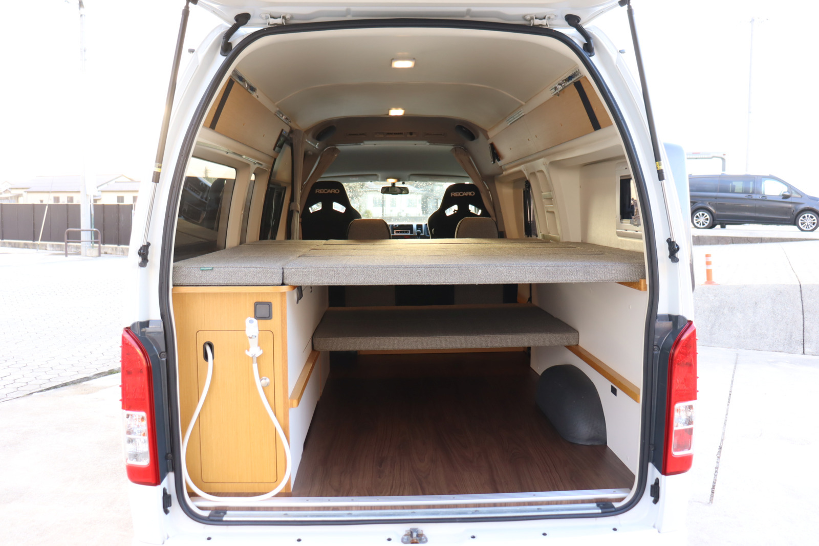 キャンピングカー バンコン ﾊｲｴｰｽ ﾄｲﾌｧｸﾄﾘｰ ﾄｲｽﾞﾎﾞｯｸｽ 4WD