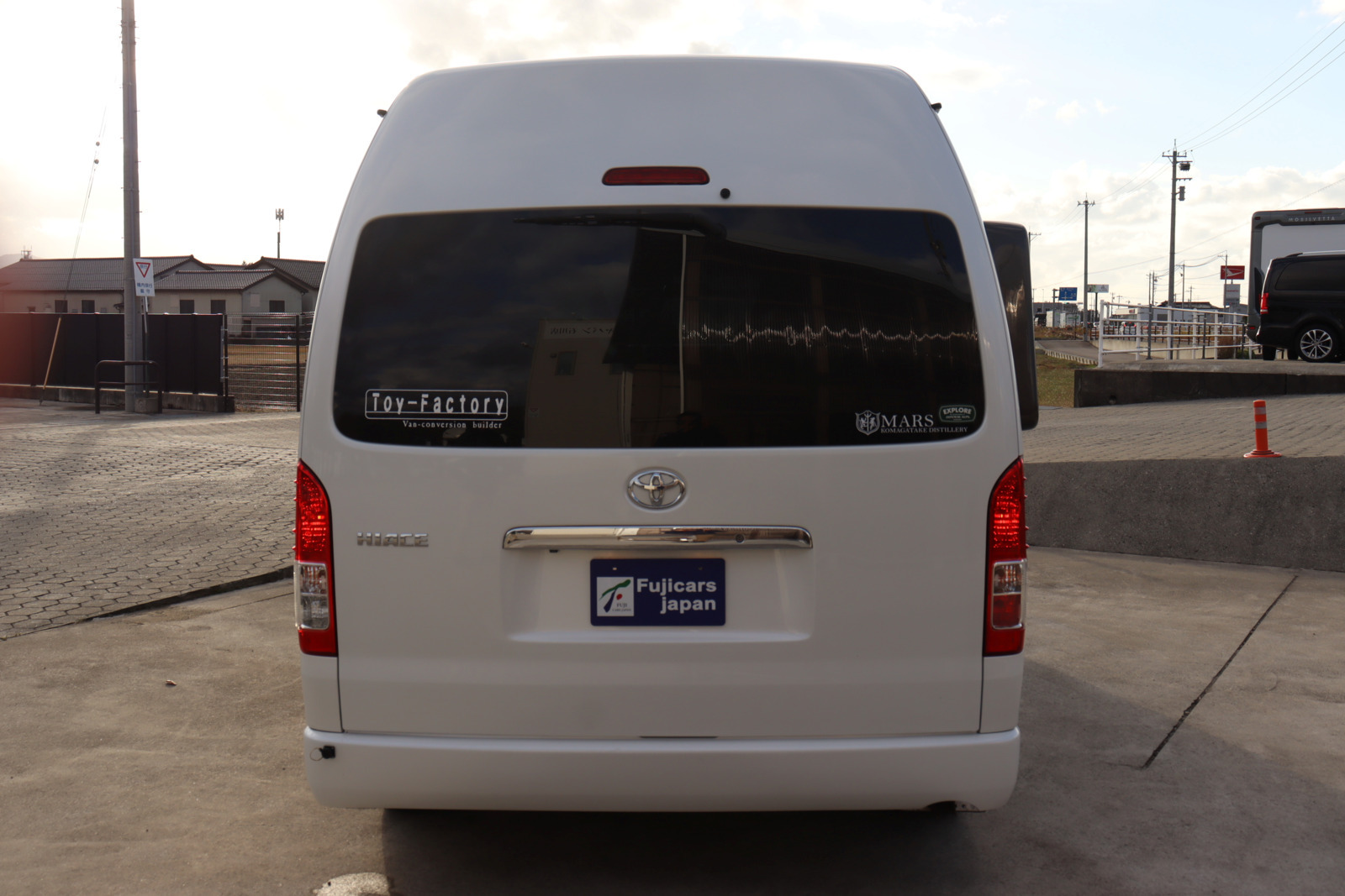 キャンピングカー バンコン ﾊｲｴｰｽ ﾄｲﾌｧｸﾄﾘｰ ﾄｲｽﾞﾎﾞｯｸｽ 4WD