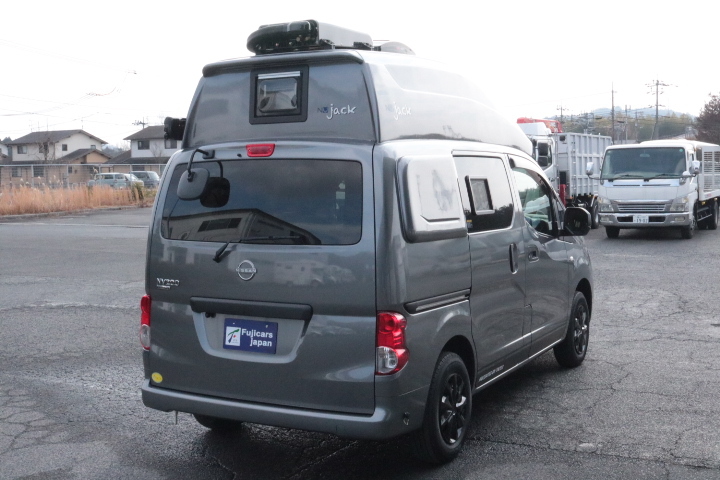 キャンピングカー バンコン NV200ﾊﾞﾈｯﾄ ﾀｺｽNVｼﾞｬｯｸ FF暖房 4WD