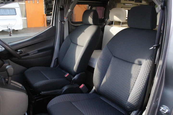 キャンピングカー バンコン NV200ﾊﾞﾈｯﾄ ﾀｺｽNVｼﾞｬｯｸ FF暖房 4WD