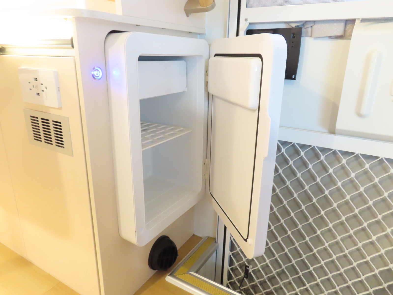 キャンピングカー 軽キャンパー ﾊｲｾﾞｯﾄ JPｽﾀｰ ﾊｯﾋﾟｰ1+ 4WD