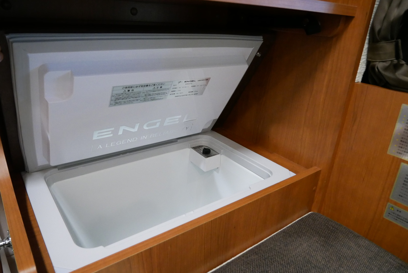 キャンピングカー キャブコン ﾎﾞﾝｺﾞ ﾛｰﾀｽRV ﾏﾝﾎﾞｳｲﾌﾞ 家庭用ｴｱｺﾝ