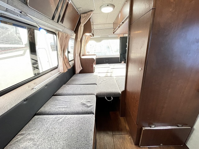 キャンピングカー バンコン ﾊｲｴｰｽ ﾘﾝｴｲ ﾊﾞｶﾝﾁｪｽ　ﾌﾟﾗｲﾍﾞｰﾄ