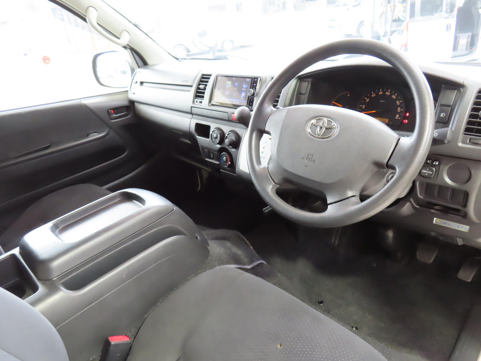 キャンピングカー バンコン ﾊｲｴｰｽ ﾚｸﾋﾞｨ ﾎﾞｰﾉ 4WD