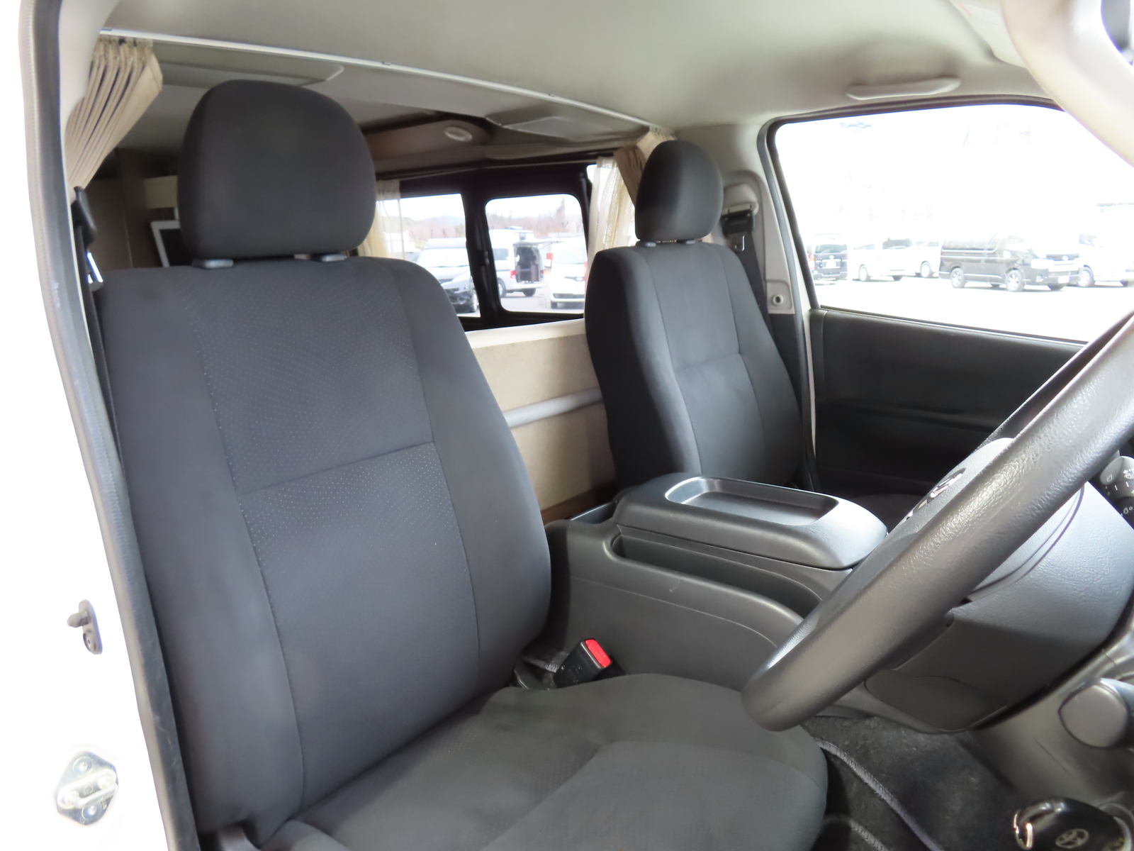 キャンピングカー バンコン ﾊｲｴｰｽ ﾚｸﾋﾞｨ ﾎﾞｰﾉ 4WD