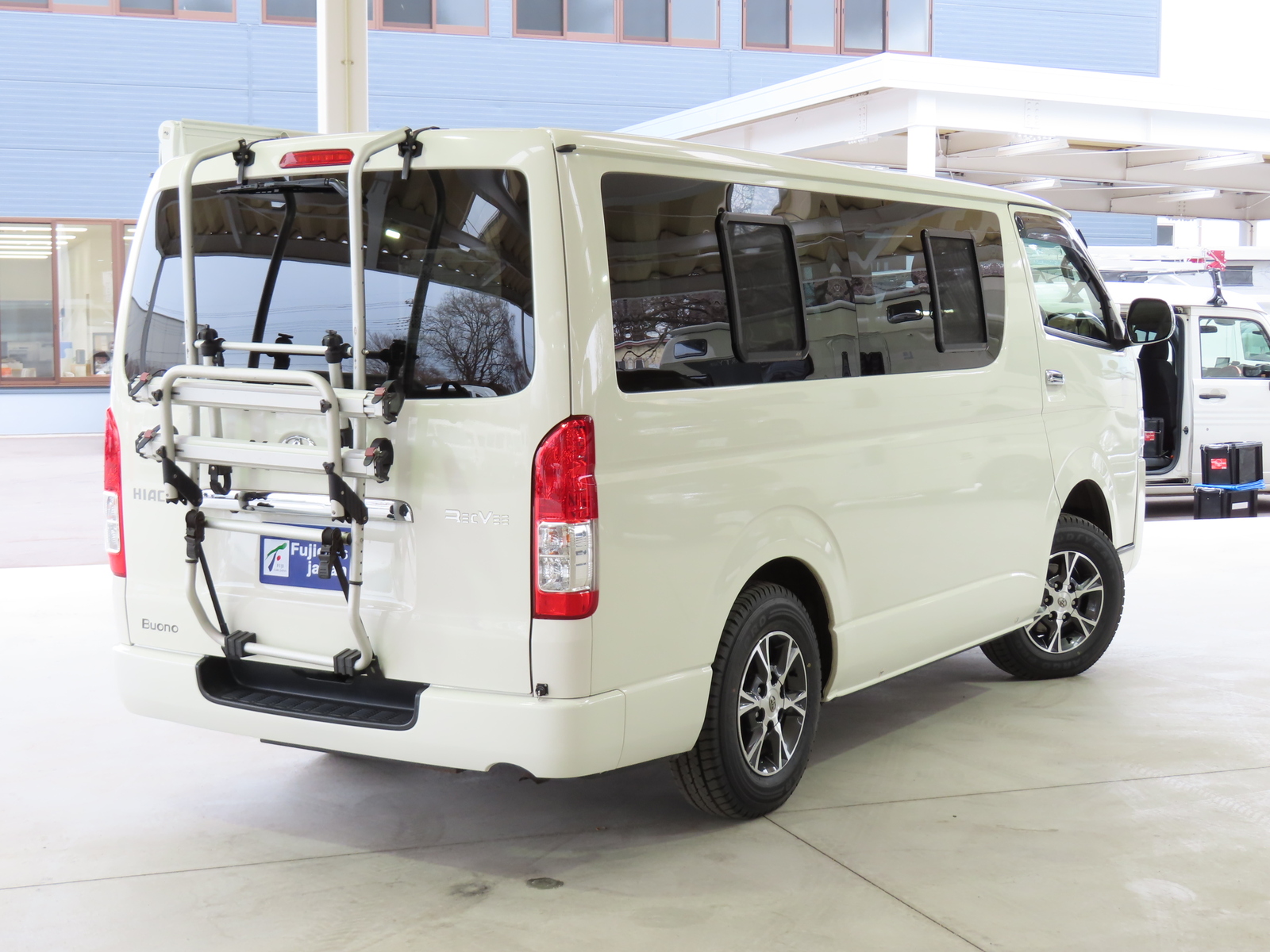 キャンピングカー バンコン ﾊｲｴｰｽ ﾚｸﾋﾞｨ ﾎﾞｰﾉ 4WD