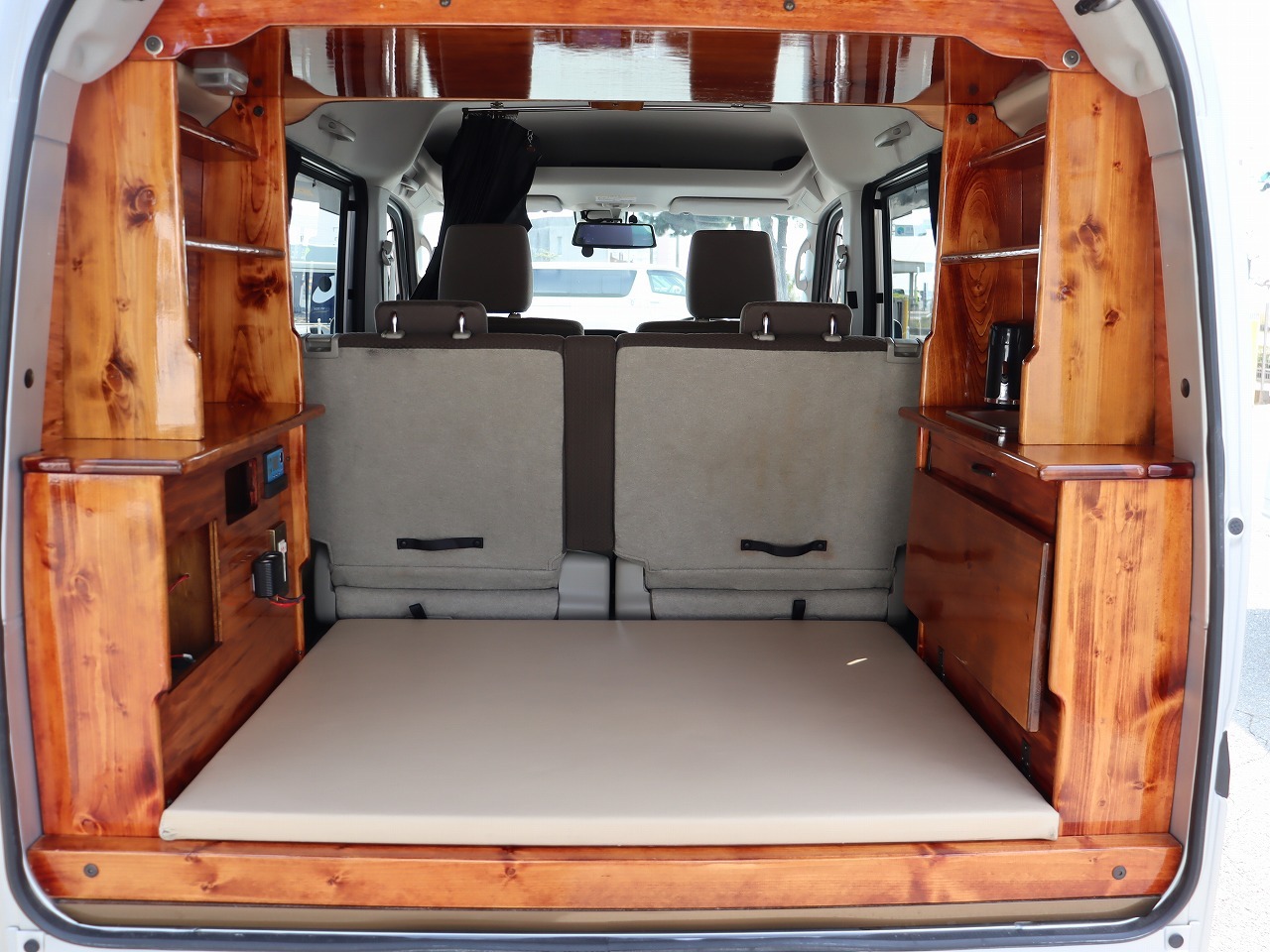 キャンピングカー 軽キャンパー NV100ｸﾘｯﾊﾟｰ ｵﾘｼﾞﾅﾙｷｬﾝﾊﾟｰ