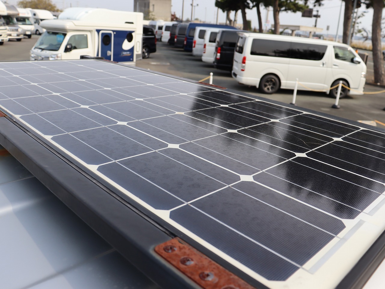 キャンピングカー 軽キャンパー NV100ｸﾘｯﾊﾟｰ ｵﾘｼﾞﾅﾙｷｬﾝﾊﾟｰ