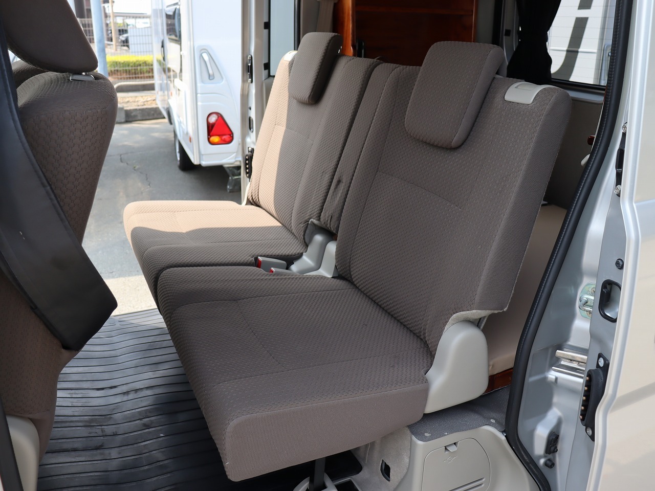 キャンピングカー 軽キャンパー NV100ｸﾘｯﾊﾟｰ ｵﾘｼﾞﾅﾙｷｬﾝﾊﾟｰ