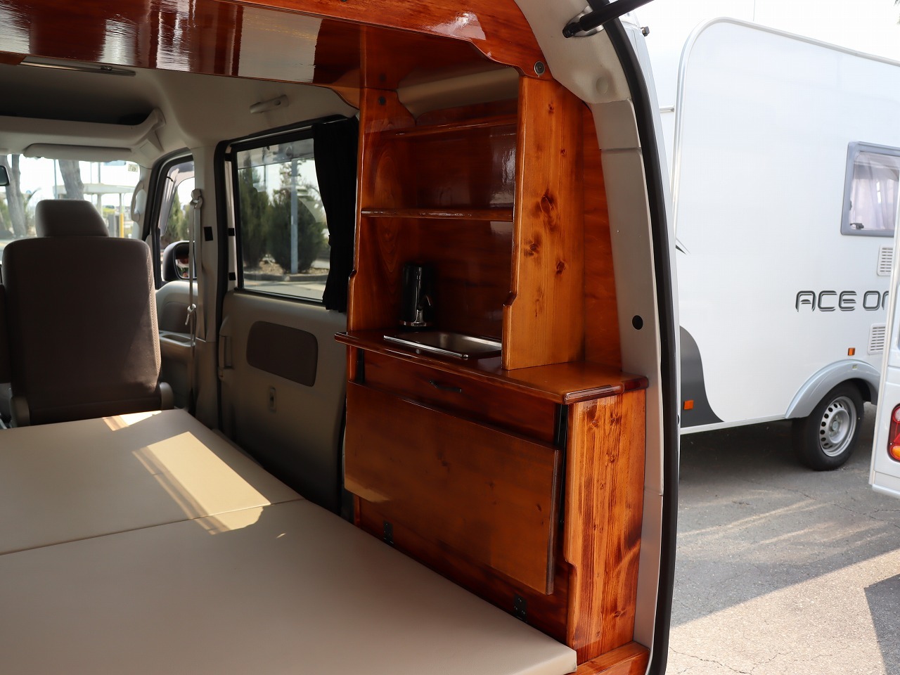 キャンピングカー 軽キャンパー NV100ｸﾘｯﾊﾟｰ ｵﾘｼﾞﾅﾙｷｬﾝﾊﾟｰ