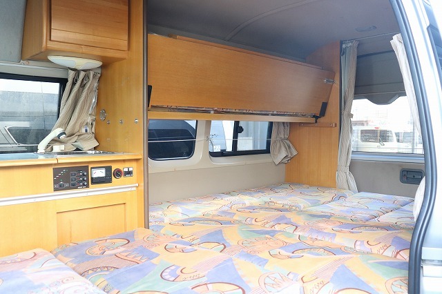 キャンピングカー バンコン ﾚｼﾞｱｽｴｰｽ ﾅｯﾂRV ﾗﾃﾞｨｯｼｭ　FFﾋｰﾀｰ