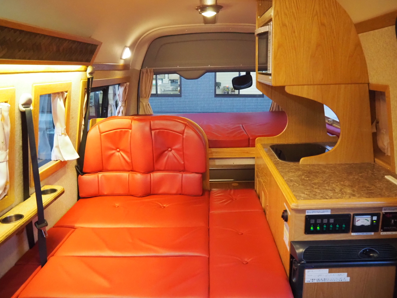 キャンピングカー バンコン ﾊｲｴｰｽ ｶﾄｰﾓｰﾀｰ ZOOｲﾙﾃﾞﾙﾌｨｰﾉ 4WD