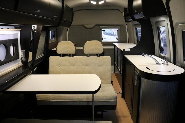 キャンピングカー バンコン ﾊｲｴｰｽ ﾄｲﾌｧｸﾄﾘｰﾊﾞｰﾃﾞﾝｸﾞﾗﾝﾃﾞ 4WD