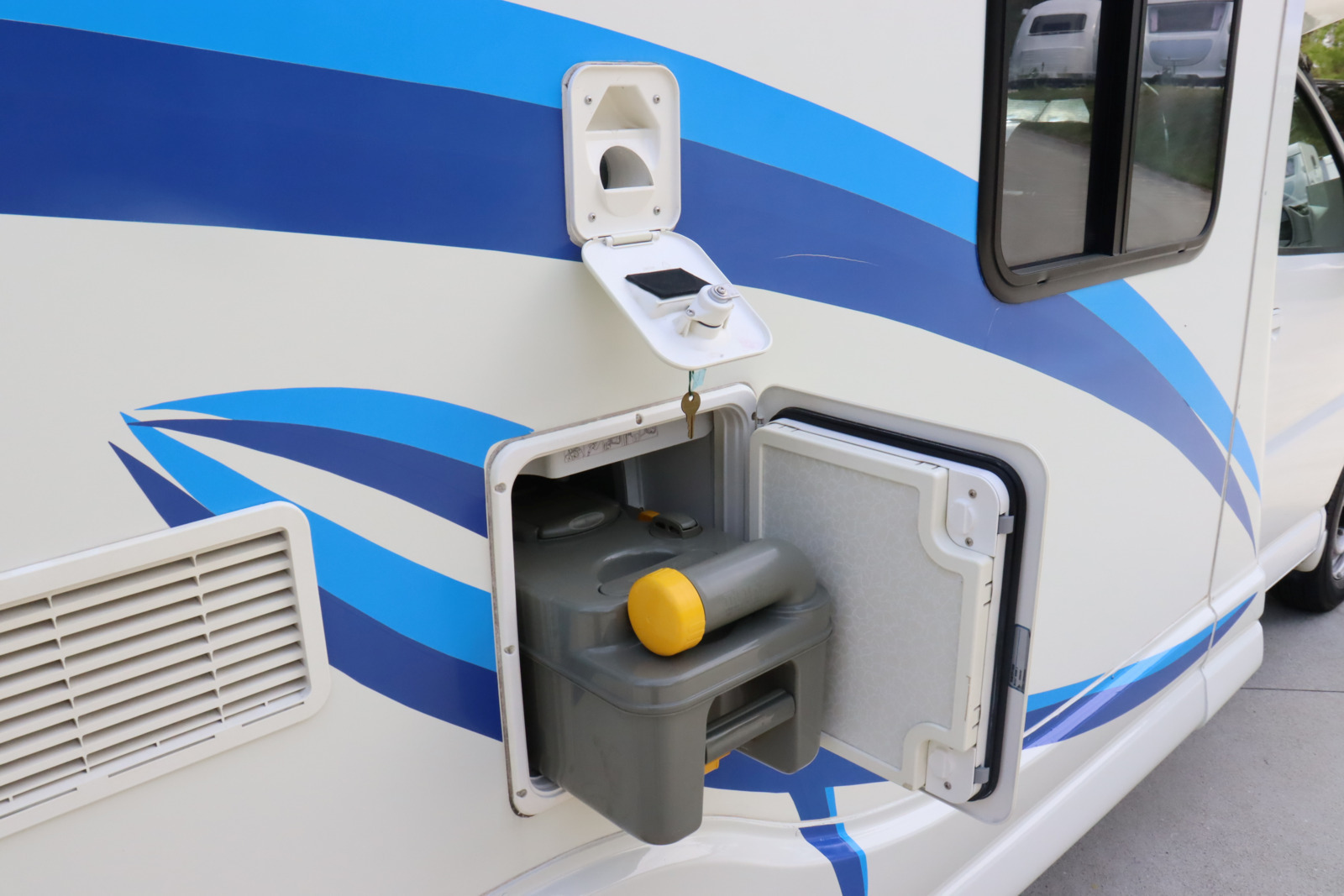 キャンピングカー キャブコン ｸﾞﾗﾝﾄﾞﾊｲｴｰｽ ﾅｯﾂRV ｸﾞﾗﾝﾂ