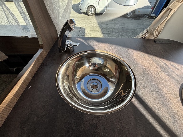 キャンピングカー バンコン ﾊｲｴｰｽ ﾚｸﾋﾞｨ ｳﾞｫｰﾉ 4WD