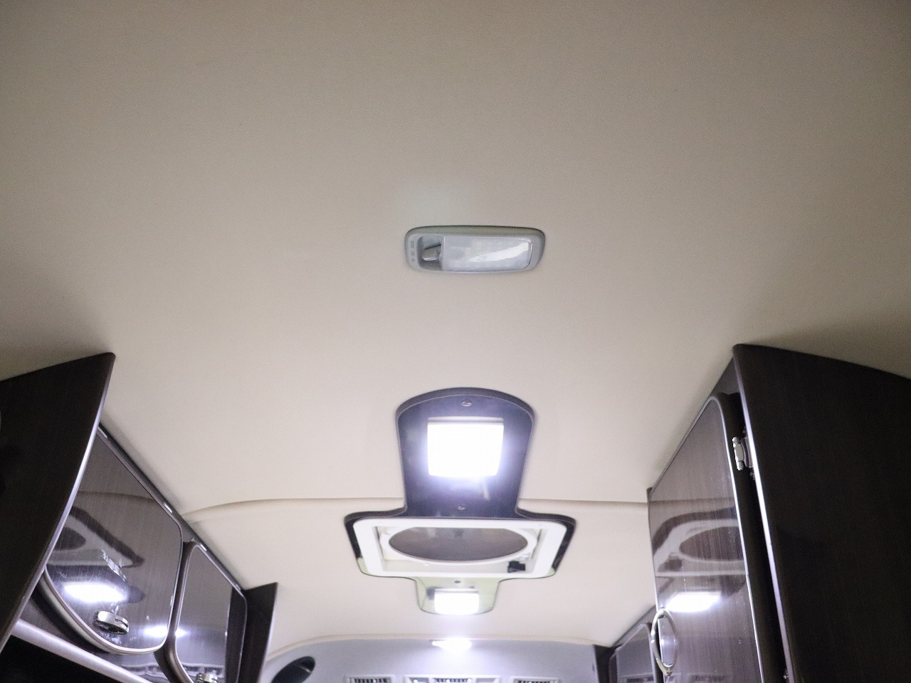 キャンピングカー バンコン ﾊｲｴｰｽ ｱﾙﾍﾟｼﾞｵ ﾘﾗｯｸｽ 4WD　FF