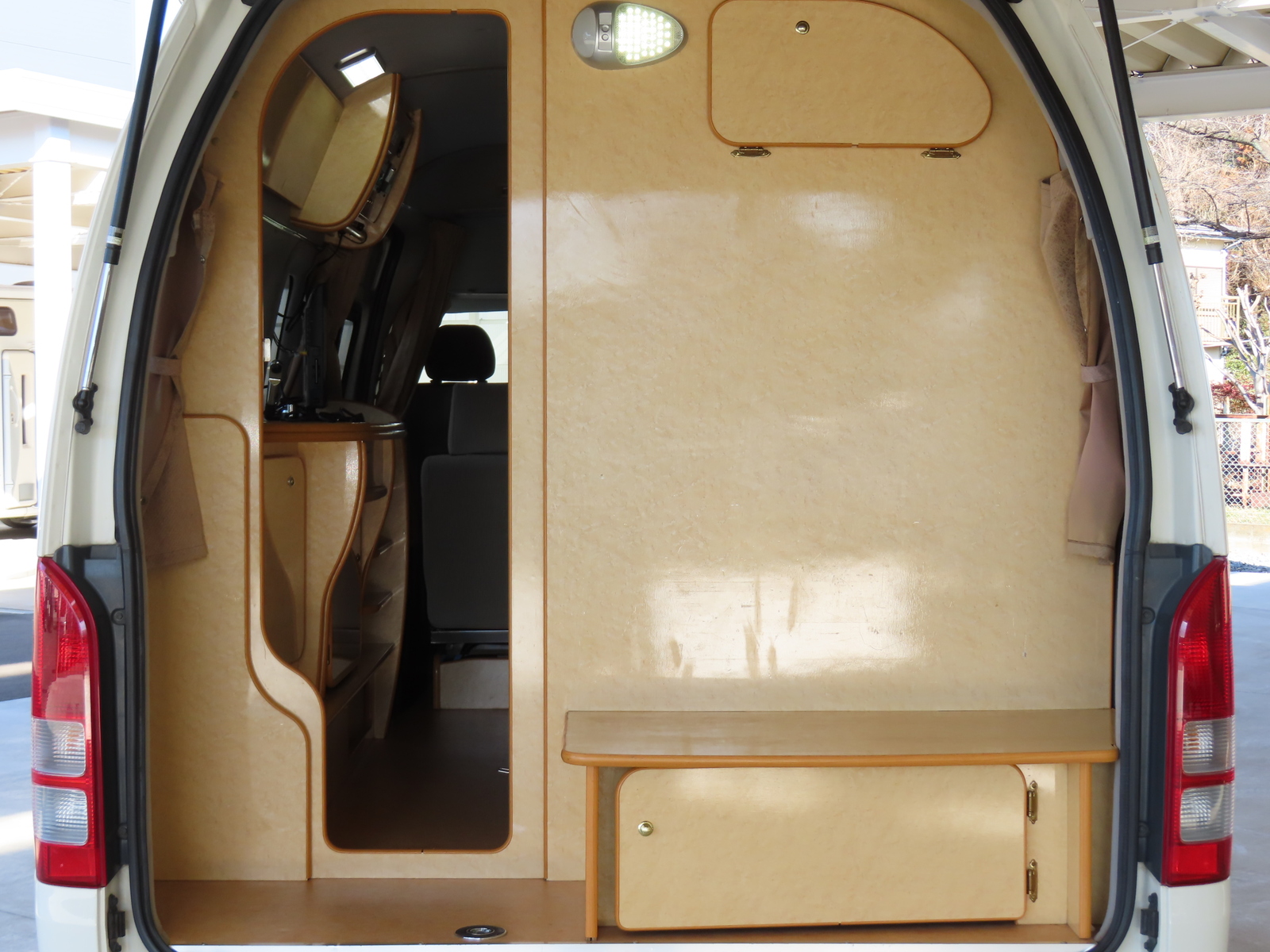 キャンピングカー バンコン ﾊｲｴｰｽ FOCS Di