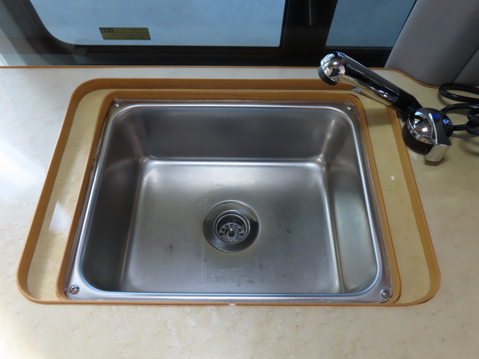 キャンピングカー バンコン ﾊｲｴｰｽ FOCS Di