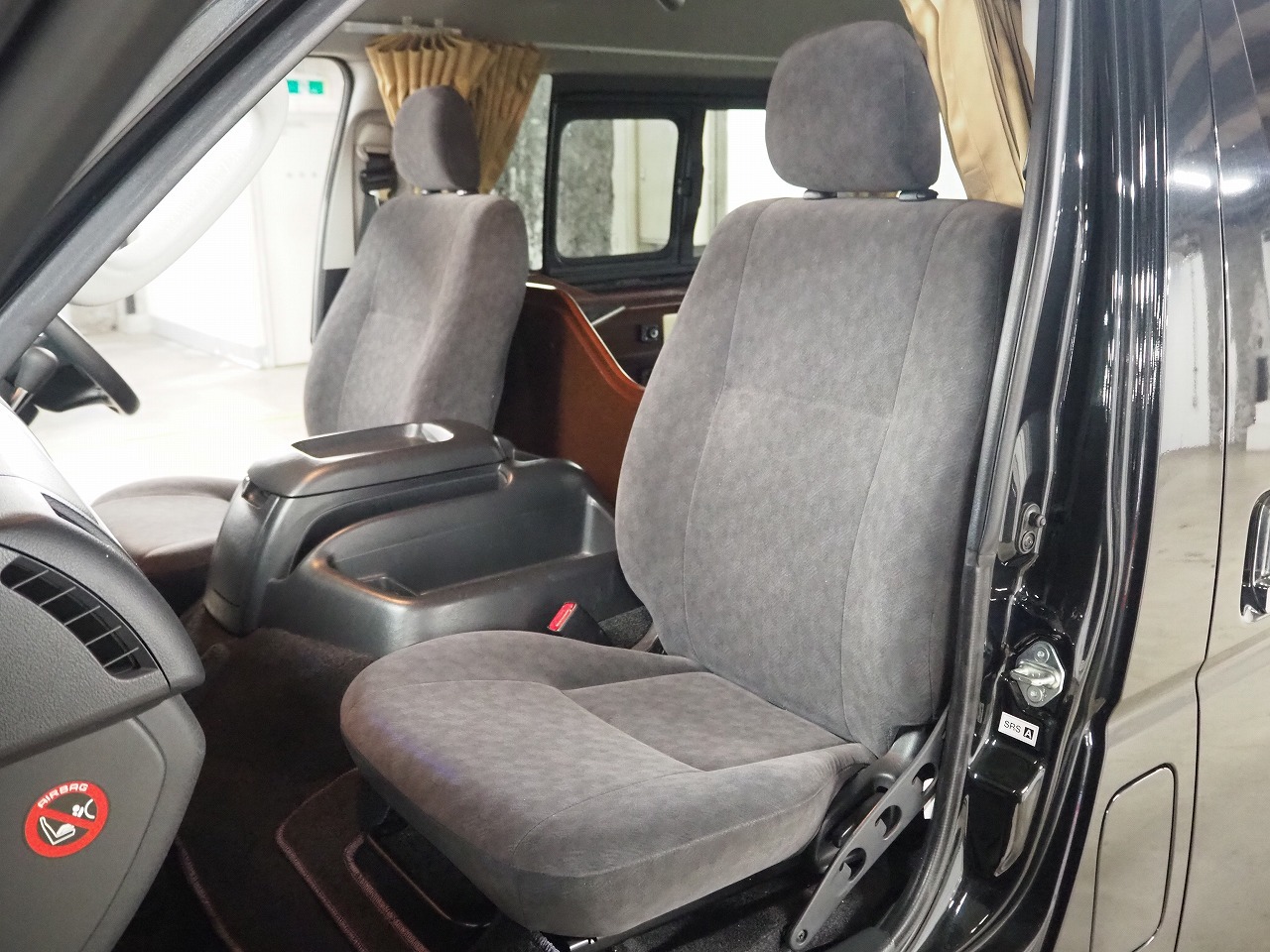 キャンピングカー バンコン ﾊｲｴｰｽ FOCS DS 4WD　FFﾋｰﾀｰ