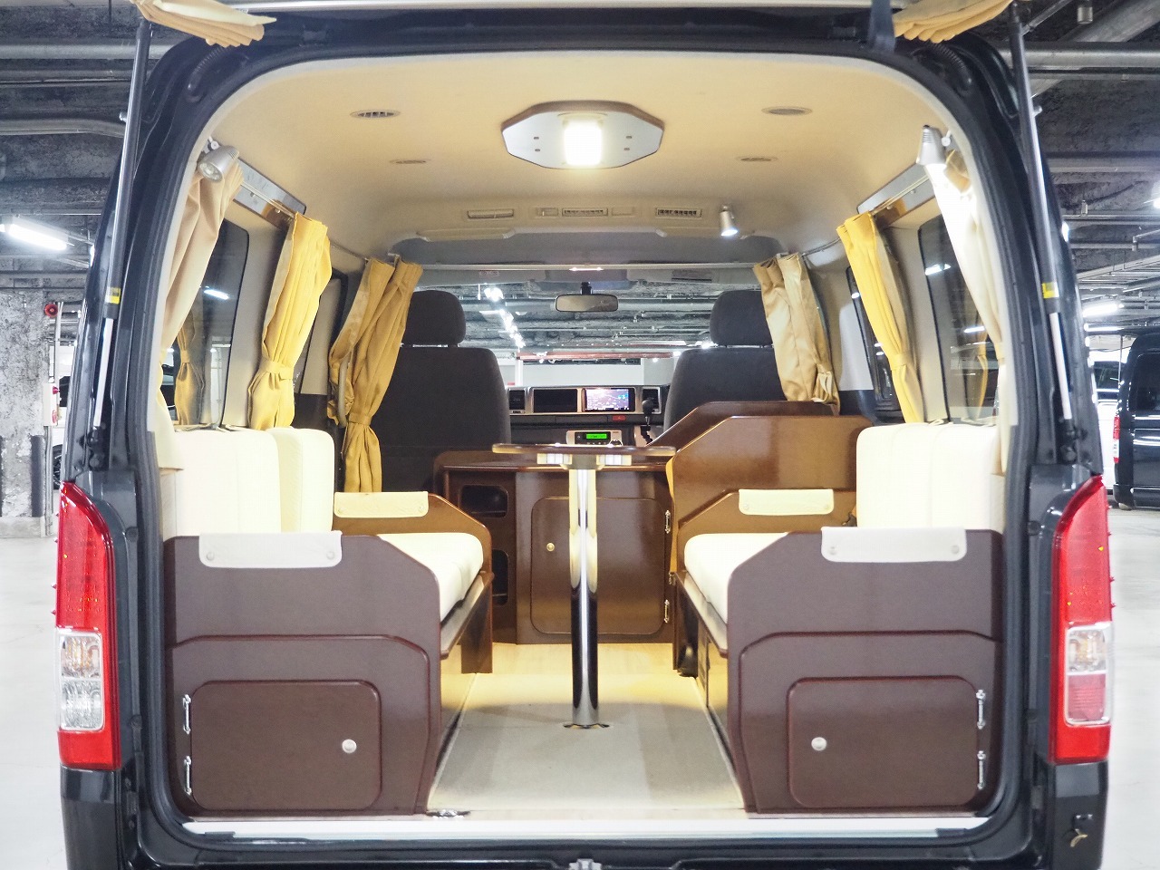 キャンピングカー バンコン ﾊｲｴｰｽ FOCS DS 4WD　FFﾋｰﾀｰ