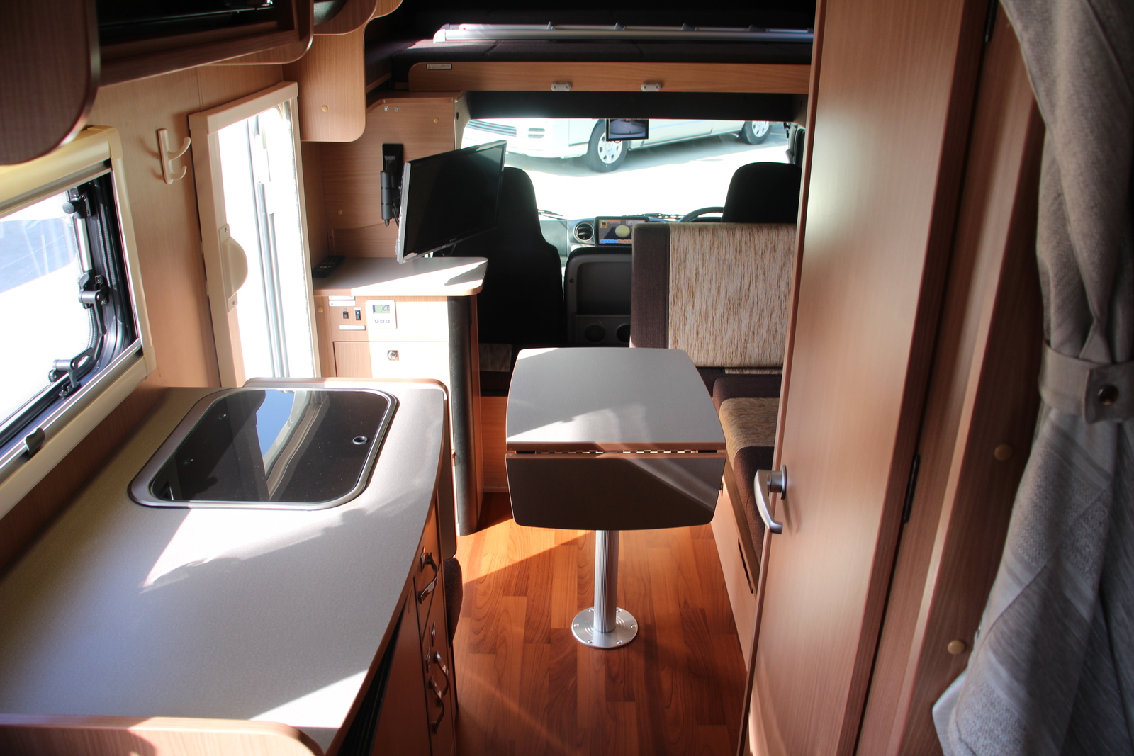 キャンピングカー キャブコン ｶﾑﾛｰﾄﾞﾅｯﾂRV ｸﾚｿﾝﾎﾞﾔｰｼﾞｭ　ｴﾎﾞﾗｲﾄ