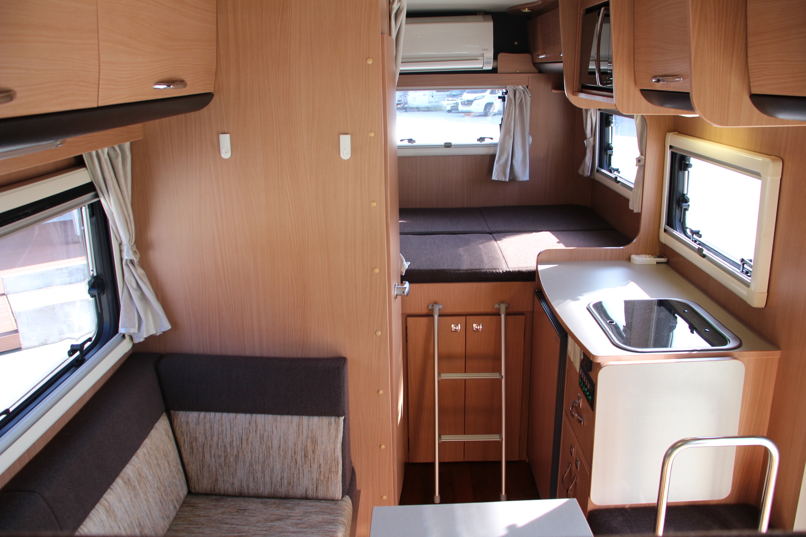 キャンピングカー キャブコン ｶﾑﾛｰﾄﾞﾅｯﾂRV ｸﾚｿﾝﾎﾞﾔｰｼﾞｭ　ｴﾎﾞﾗｲﾄ