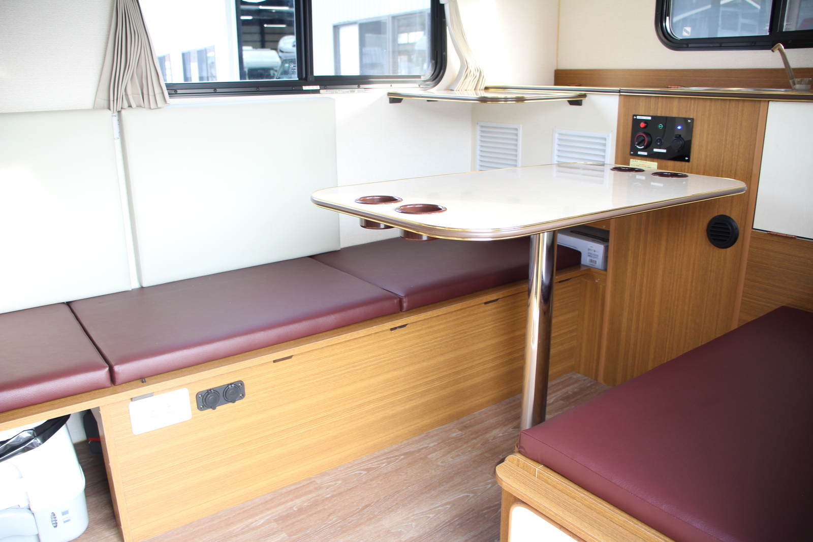 キャンピングカー 軽キャンパー ｷｬﾘｲ ﾏｯｸﾚｰ ﾃﾞｨｱﾗｼﾞｭﾆｱ 4WD