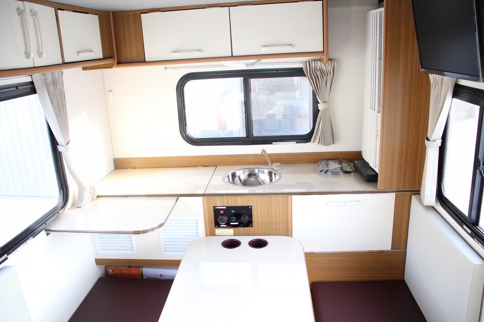 キャンピングカー 軽キャンパー ｷｬﾘｲ ﾏｯｸﾚｰ ﾃﾞｨｱﾗｼﾞｭﾆｱ 4WD