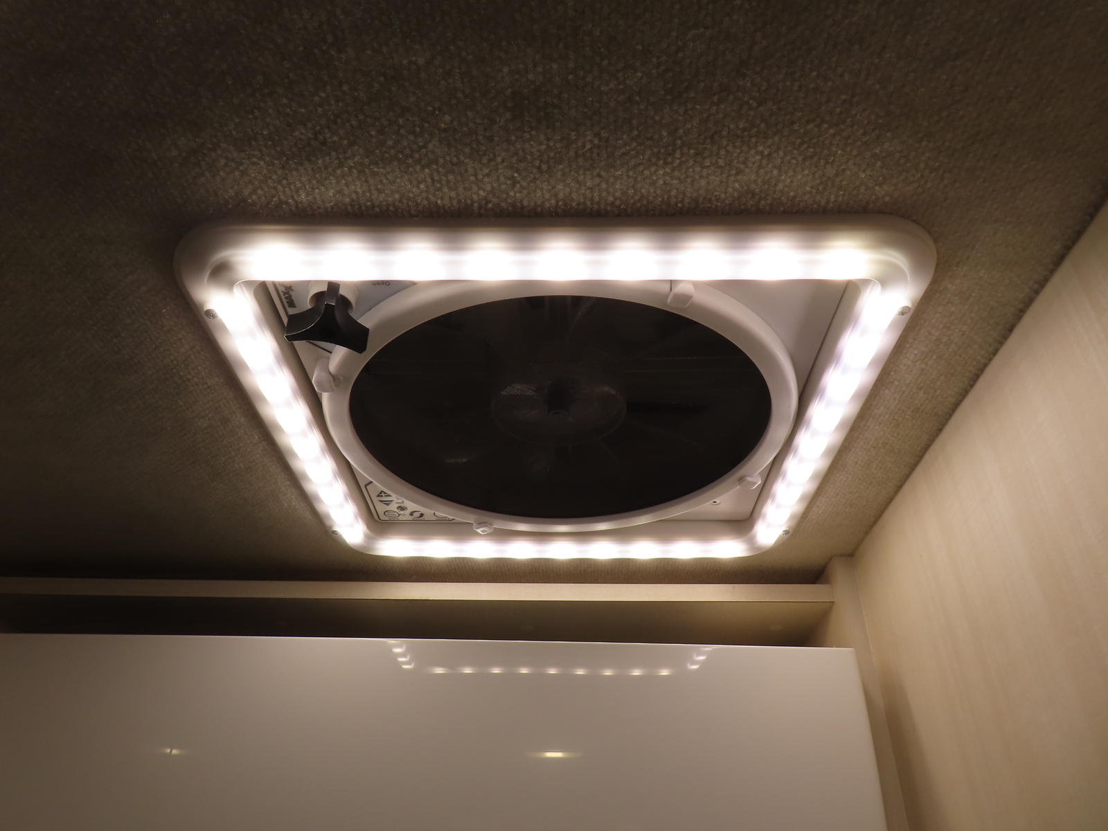 キャンピングカー キャブコン ﾋﾞｰｶﾑ NTBﾂﾊﾞｻ 家庭用ｴｱｺﾝ FF暖房 4WD